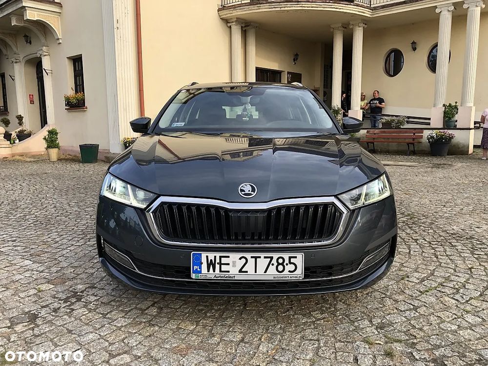 Skoda Octavia 2.0 TDI SCR Style DSG - 2
