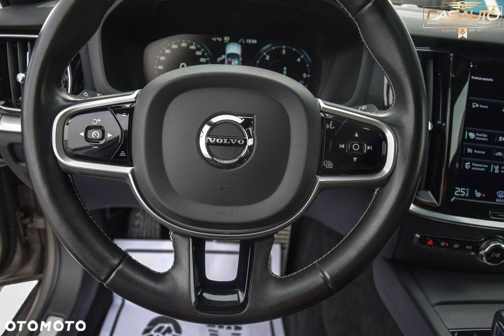 Volvo V60 B4 D Geartronic RDesign - 22