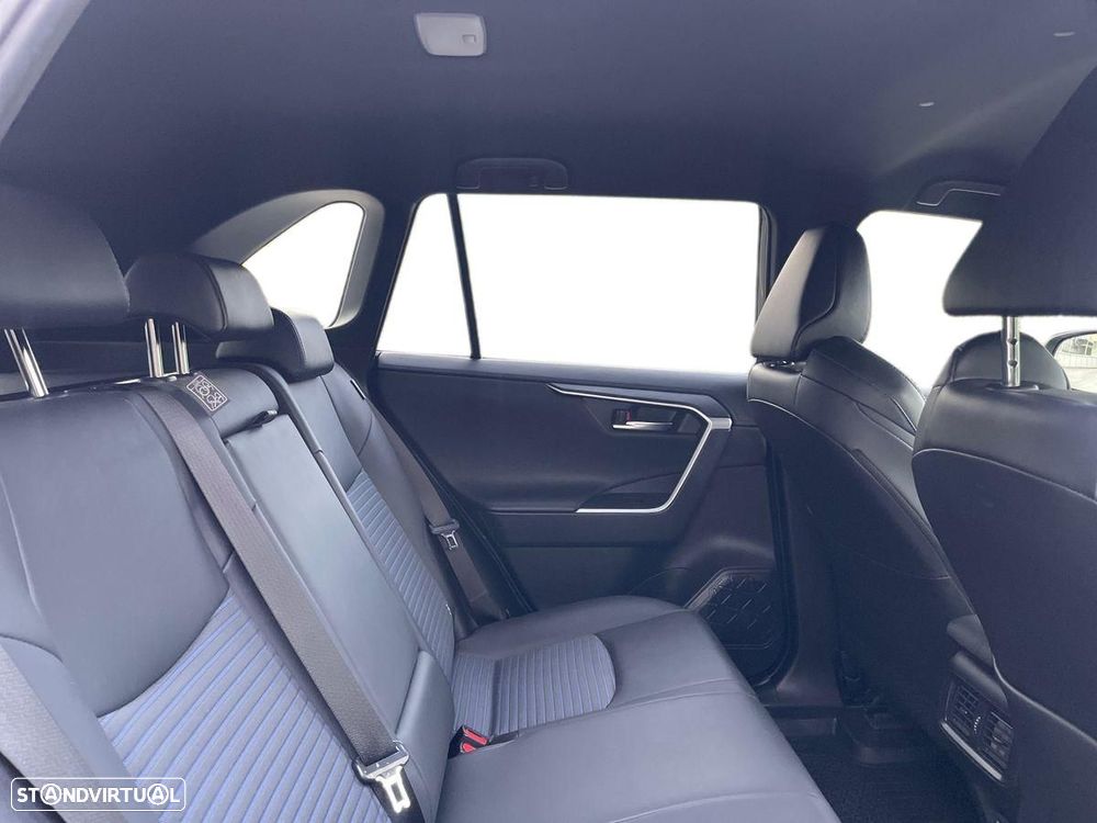 Toyota RAV4 2.5 HDF Square Collection - 8