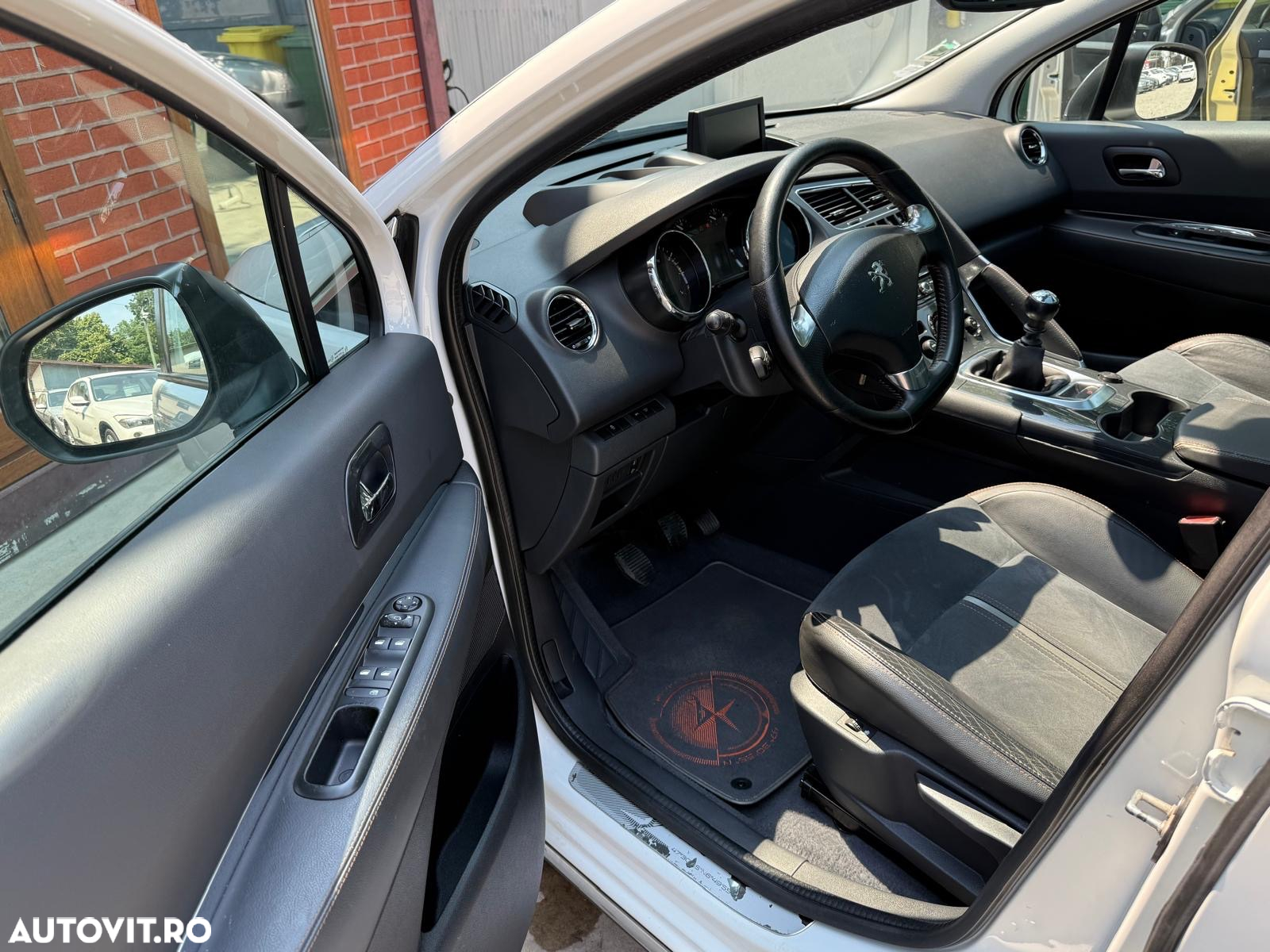 Peugeot 3008 PureTech 130 Stop & Start GPF Crossway - 10