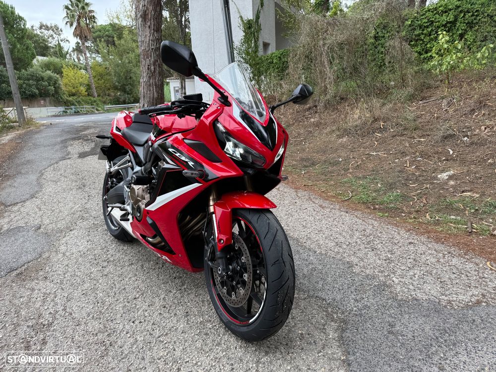 Honda CBR 650 R - 1