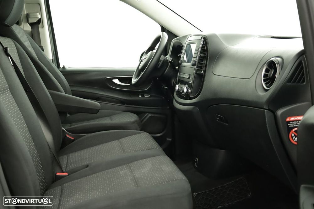 Mercedes-Benz Vito Tourer Longa Aut. SELECT - 18