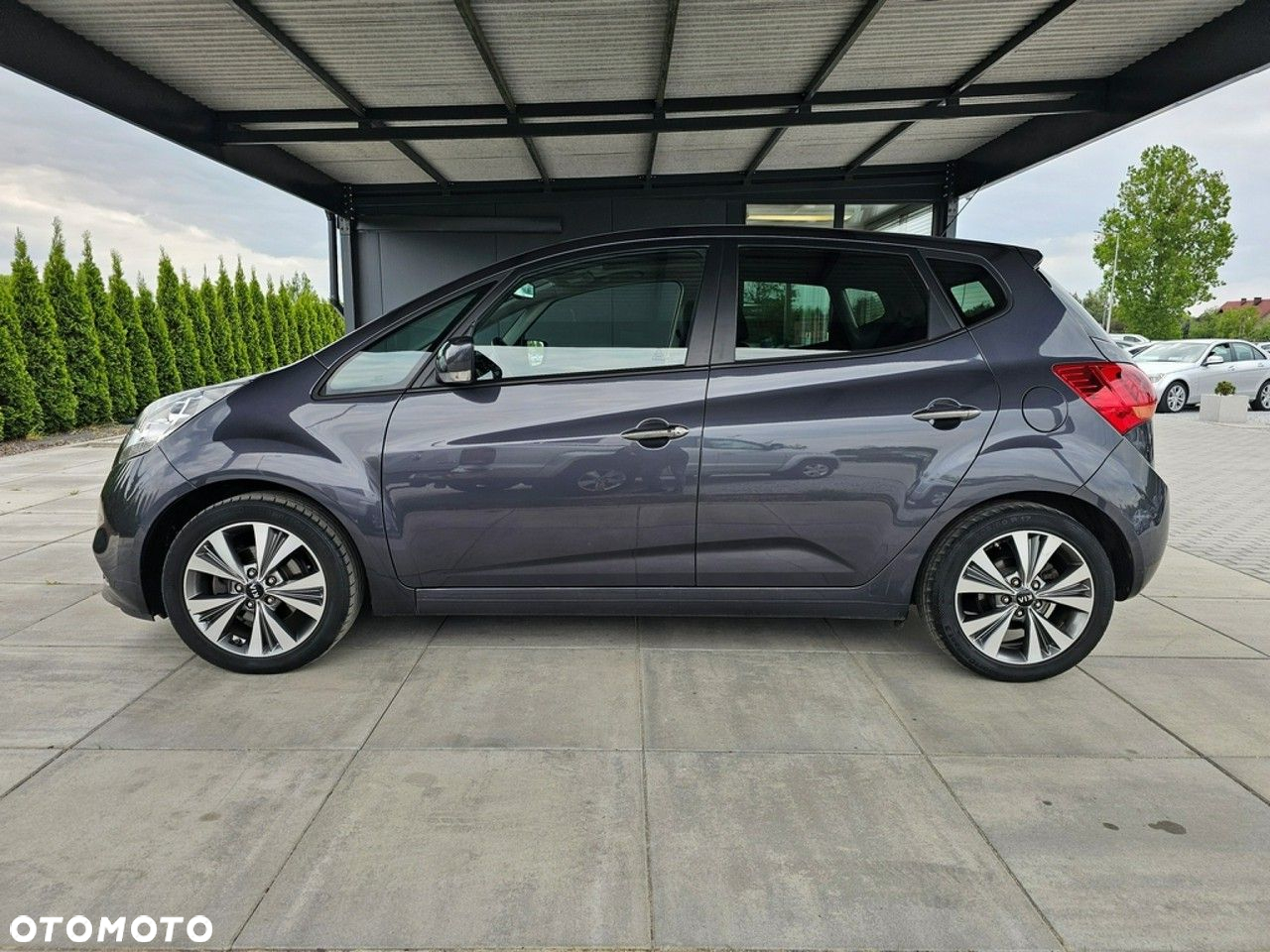 Kia Venga - 9