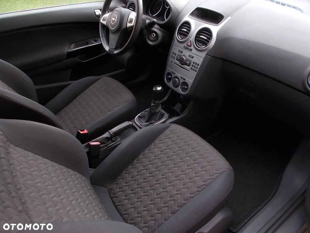 Opel Corsa 1.2 16V Enjoy - 8