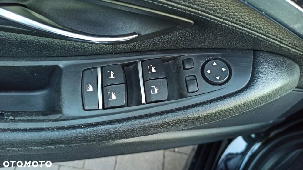 BMW Seria 5 525d xDrive Luxury Line - 20