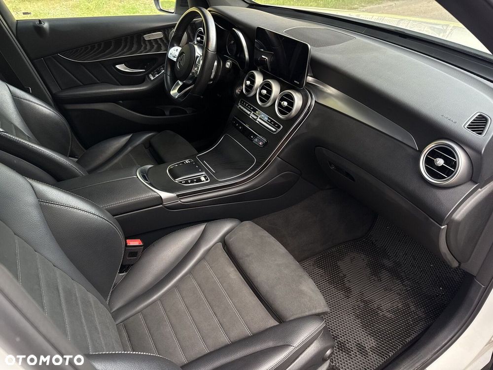 Mercedes-Benz GLC - 23