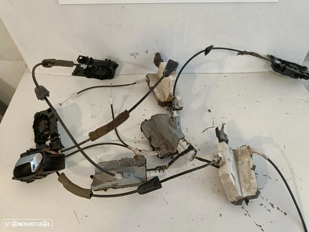 Fechadura porta Peugeot 308 2008 - 1