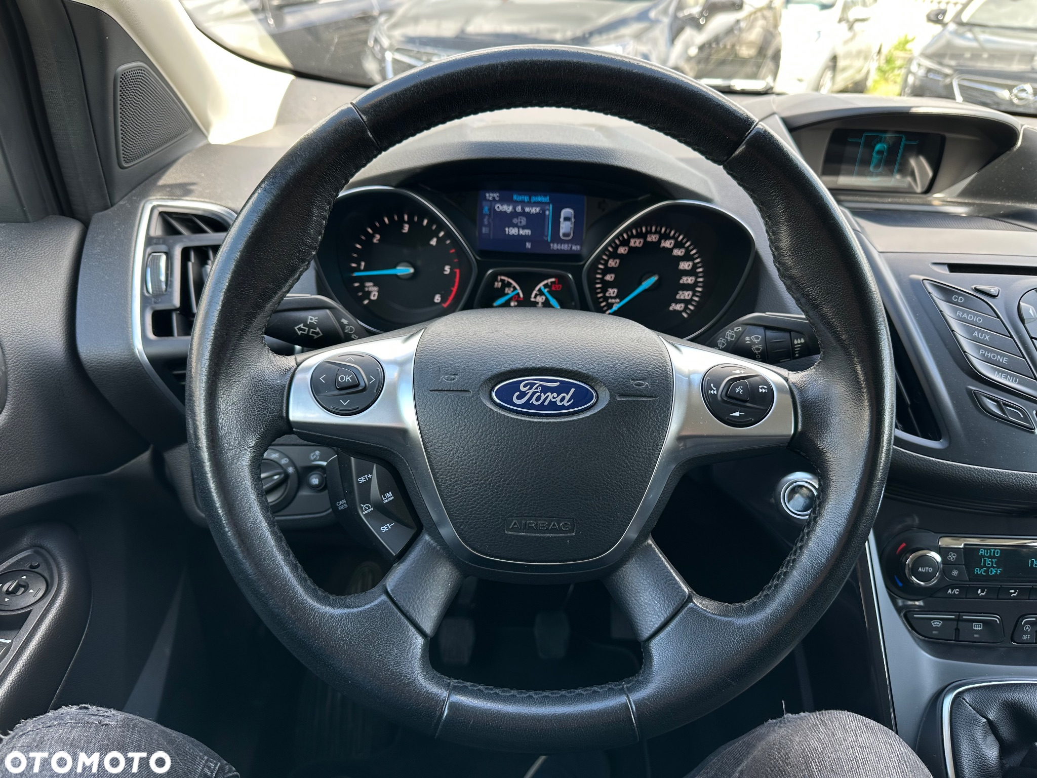 Ford Kuga 2.0 TDCi 2x4 Trend - 32