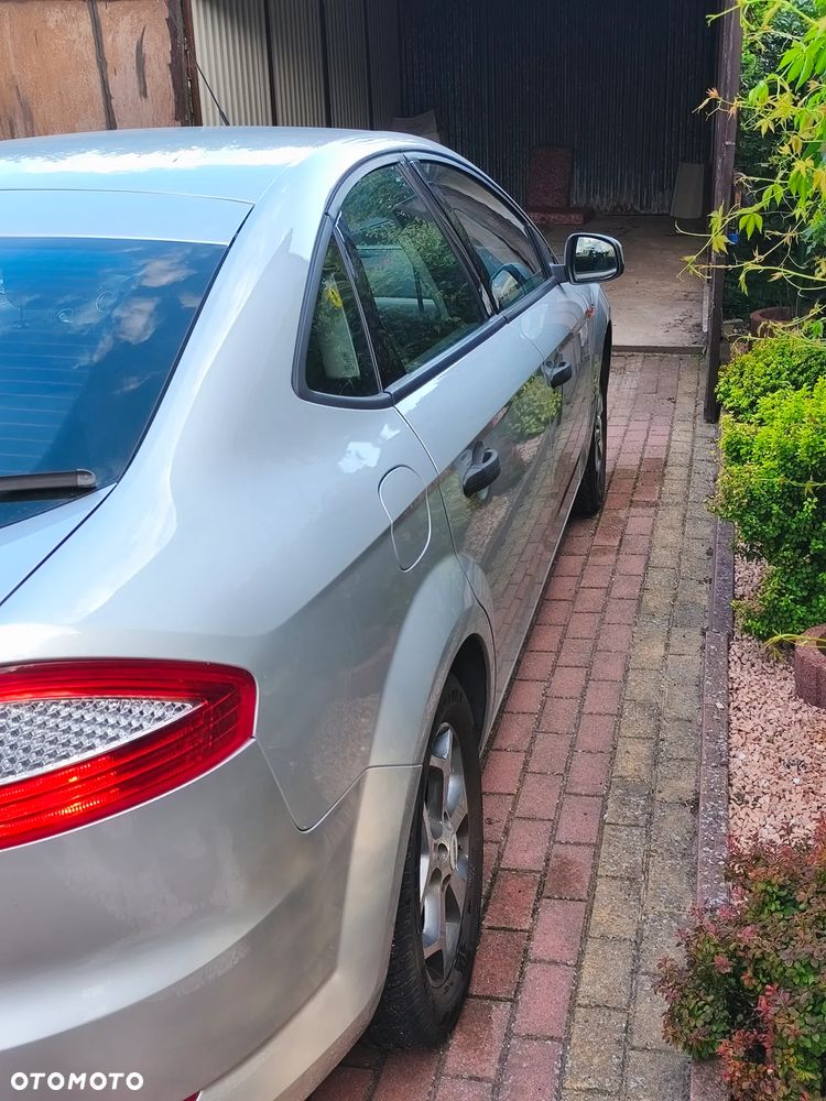 Ford Mondeo 2.0 Titanium - 4