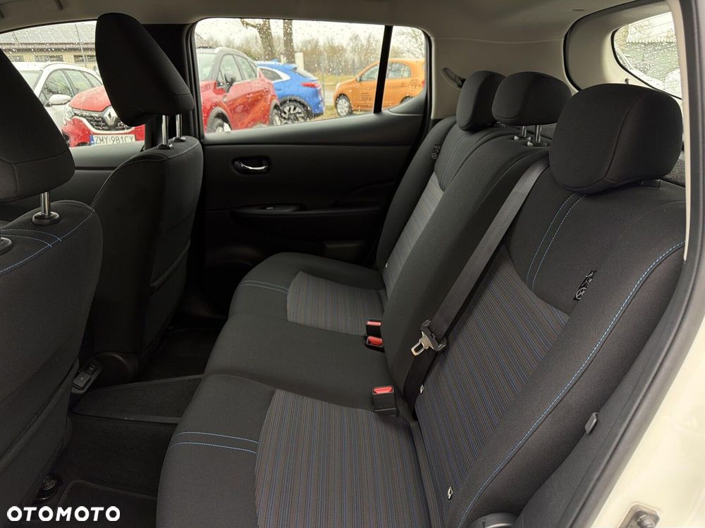 Nissan Leaf - 16