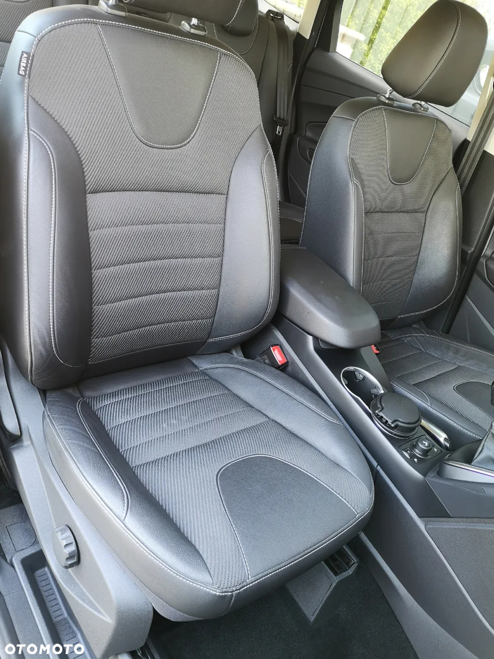Ford Kuga 2.0 TDCi 4WD Titanium - 32
