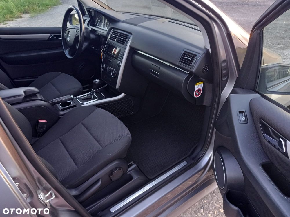 Mercedes-Benz Klasa B 170 Autotronic Special Edition - 11