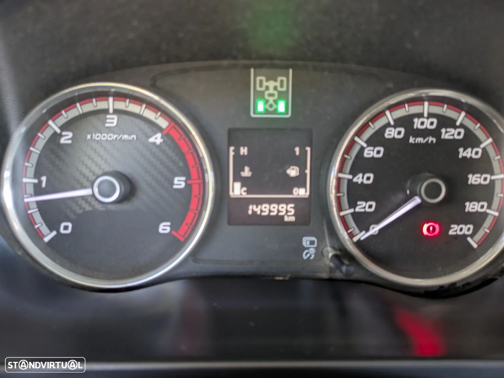 Mitsubishi L200 2.4 DI-D CD Instyle Strakar 4WD - 9