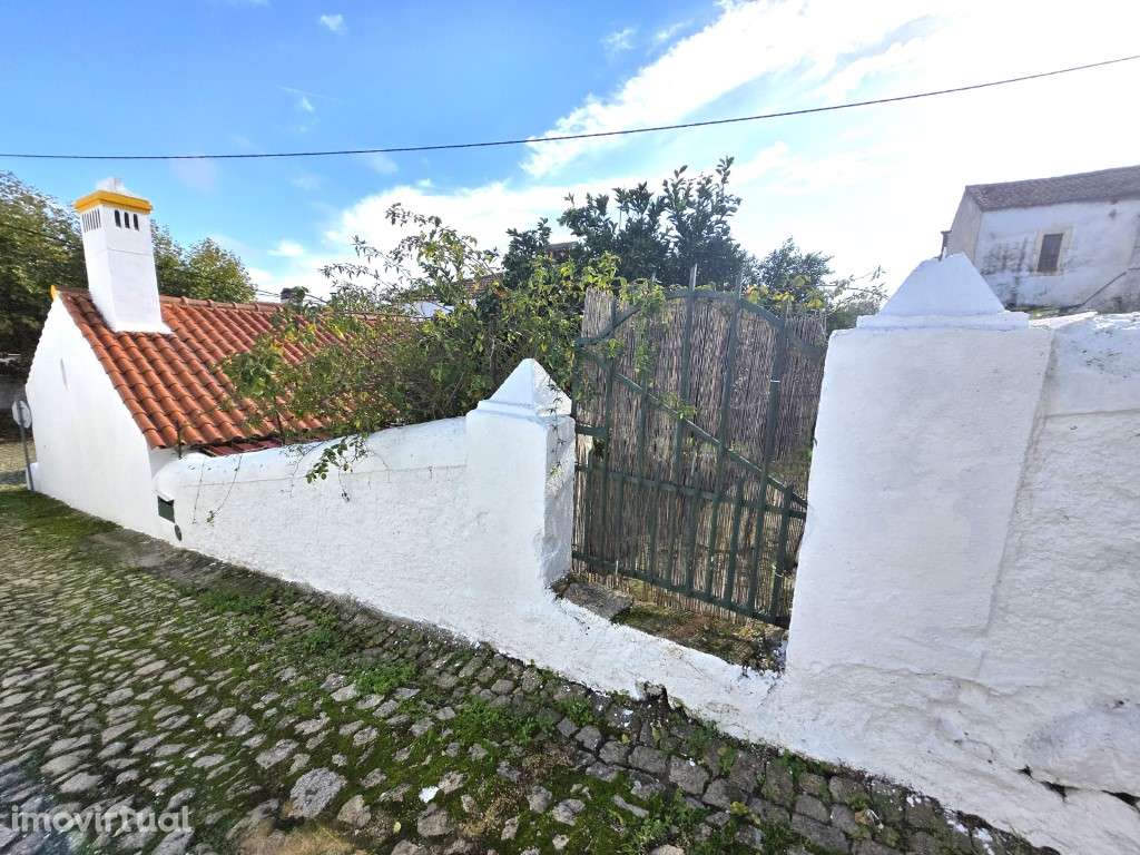 Simpática Moradia T2 com Quintal em Beirã- Marvão - Grande imagem: 3/20