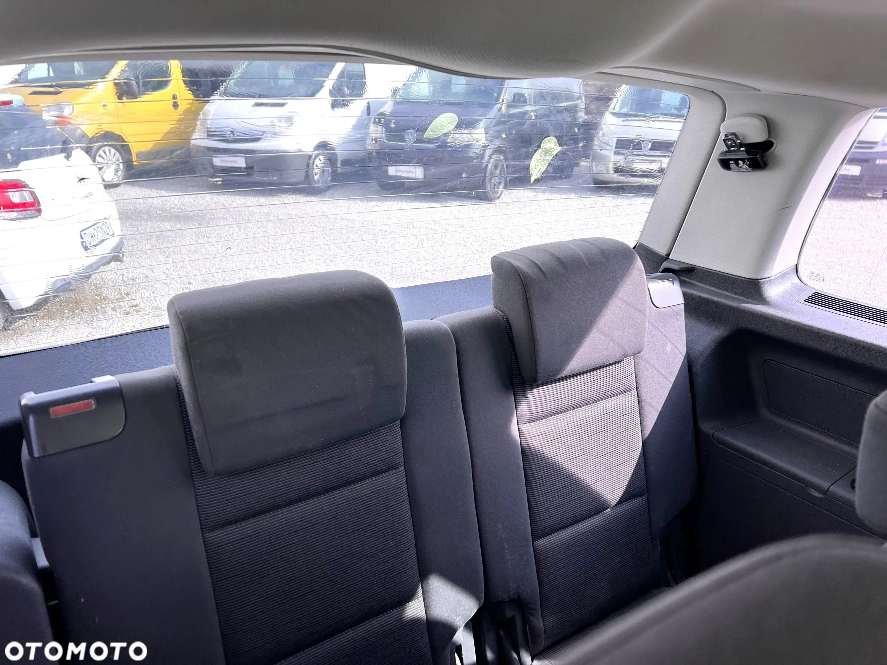 Volkswagen Touran 1.9 TDI Basis - 11
