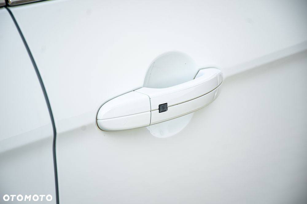 Ford S-Max 2.0 TDCi DPF Titanium - 29