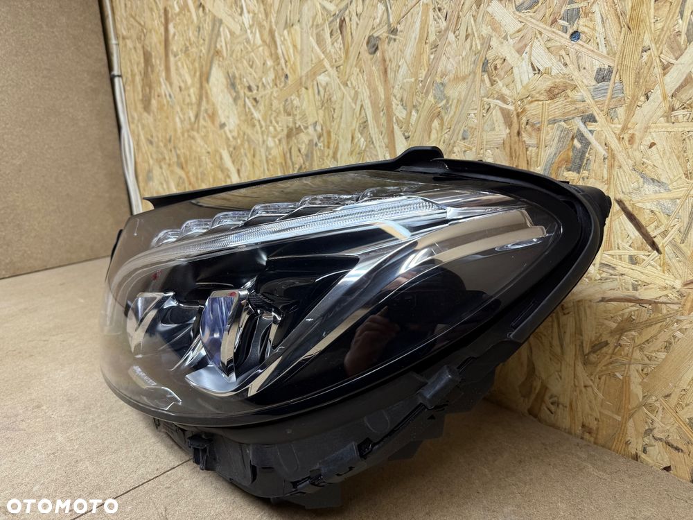 LAMPA LEWA FULL LED ILS MERCEDES BENZ C KLASA W205 A205 - 24