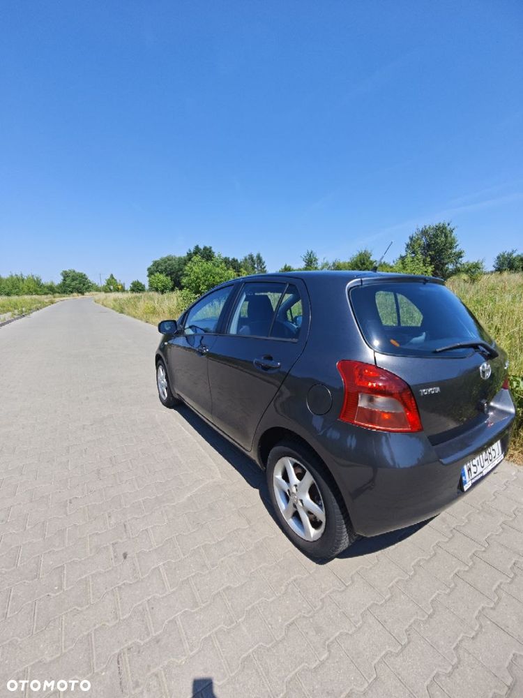 Toyota Yaris 1.3 VVT-i Luna - 7