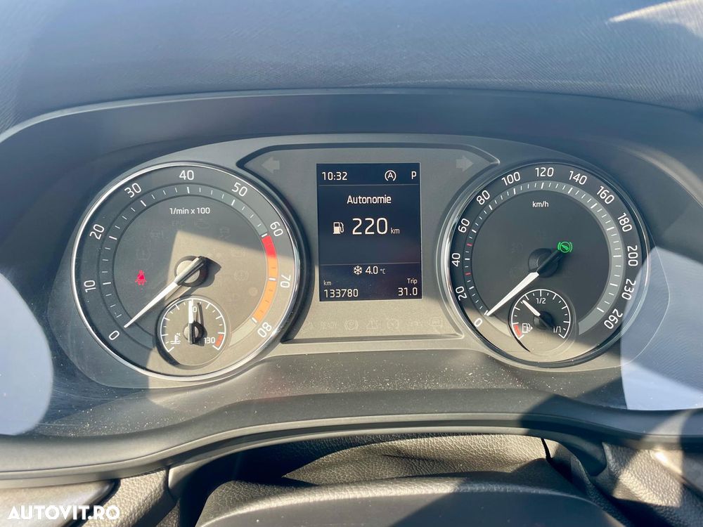 Skoda Octavia 1.5 TSI DSG Mild Hybrid Ambition - 9