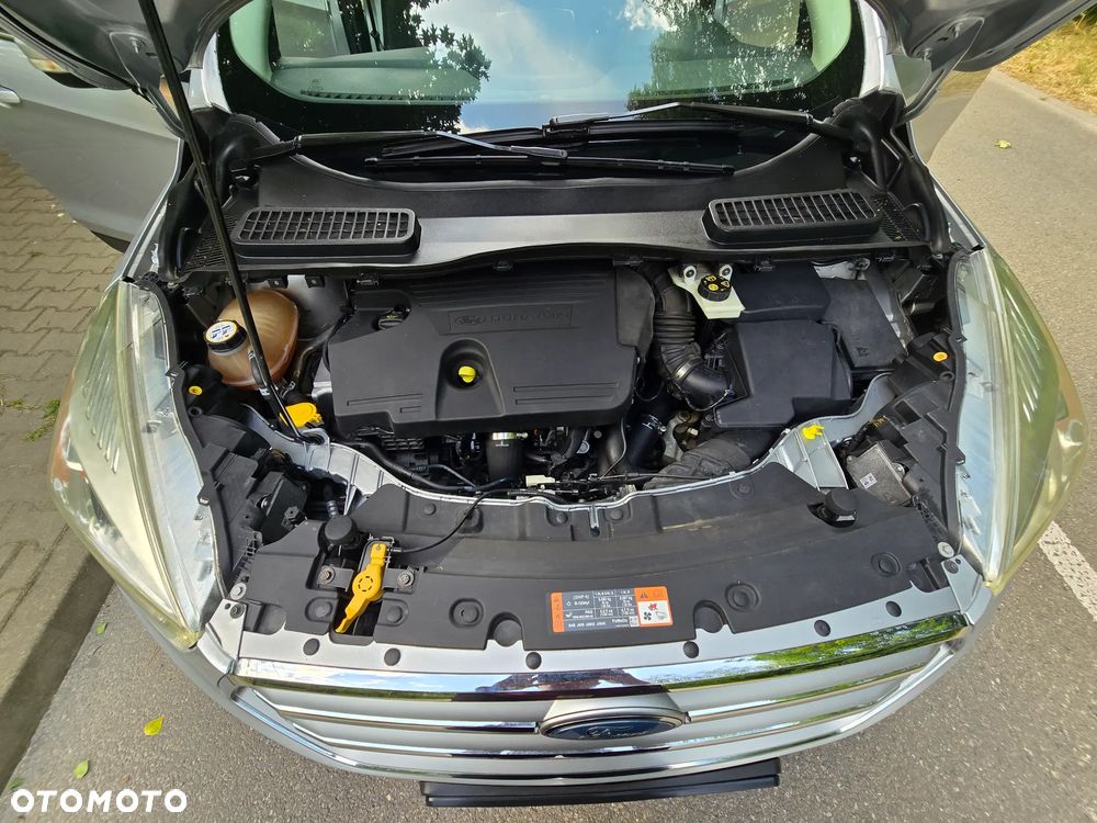 Ford Kuga 2.0 TDCi 2x4 Titanium - 22
