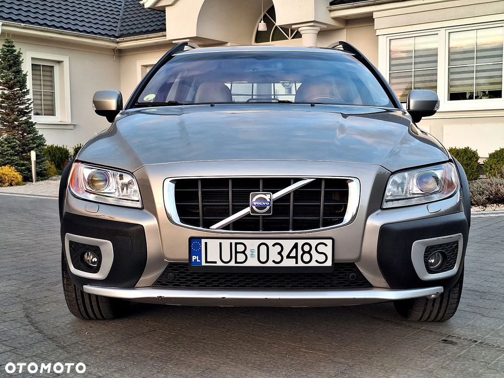 Volvo XC 70 3.2 AWD Summum - 2