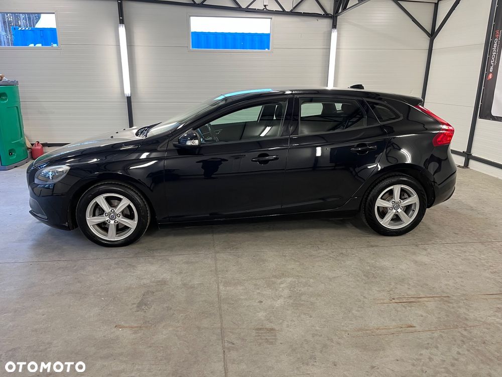 Volvo V40 D2 - 4