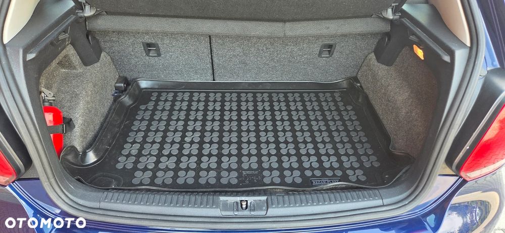 Volkswagen Polo 1.4 16V Comfortline - 15
