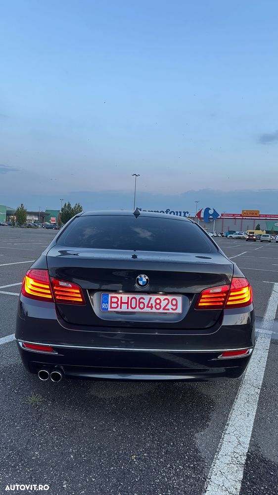 BMW Seria 5 525d xDrive - 3