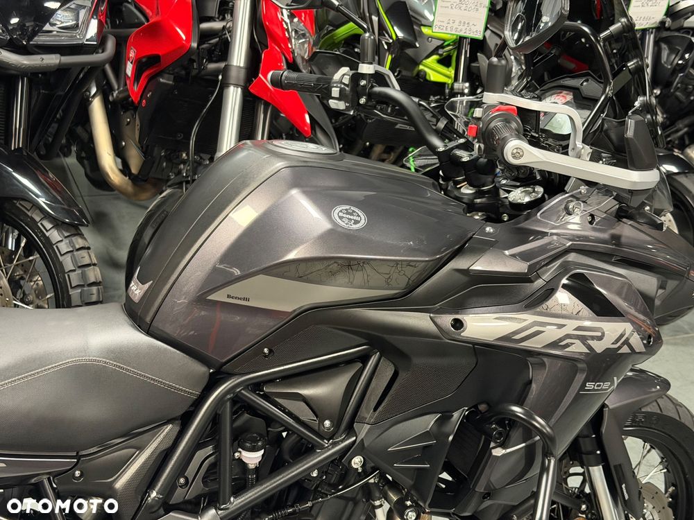 Benelli TRK 502X - 12