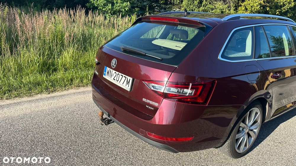 Skoda Superb 2.0 TDI 4x4 Style DSG - 4