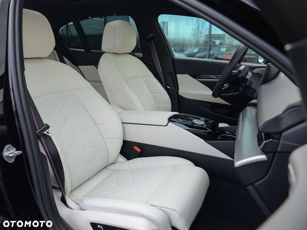 BMW Seria 5 540d xDrive mHEV - 5