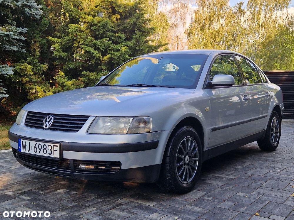 Volkswagen Passat - 13