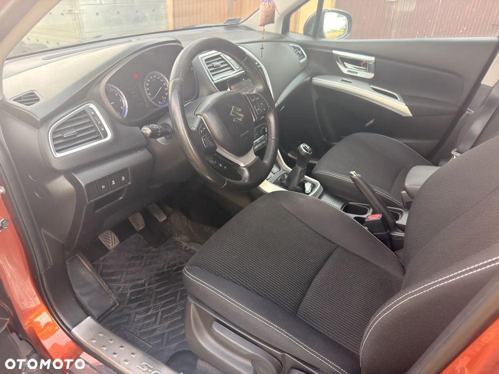 Suzuki SX4 - 10