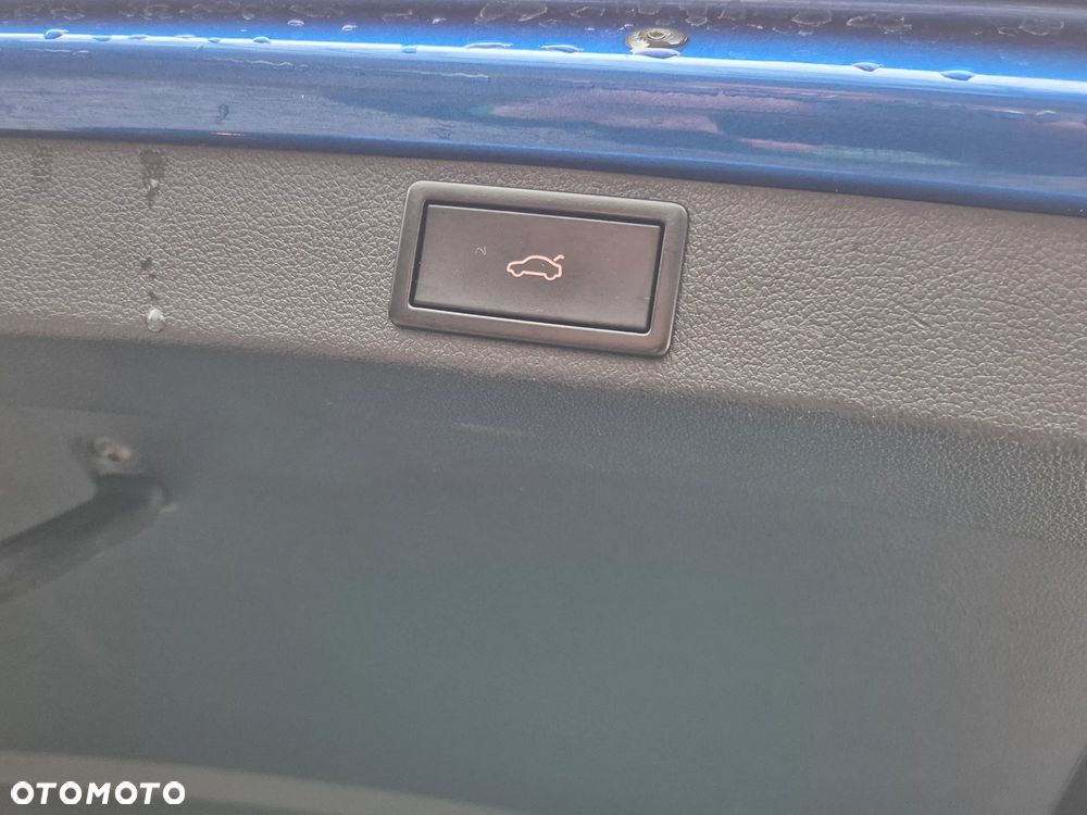 Skoda Octavia 2.0 TDI DSG RS - 30