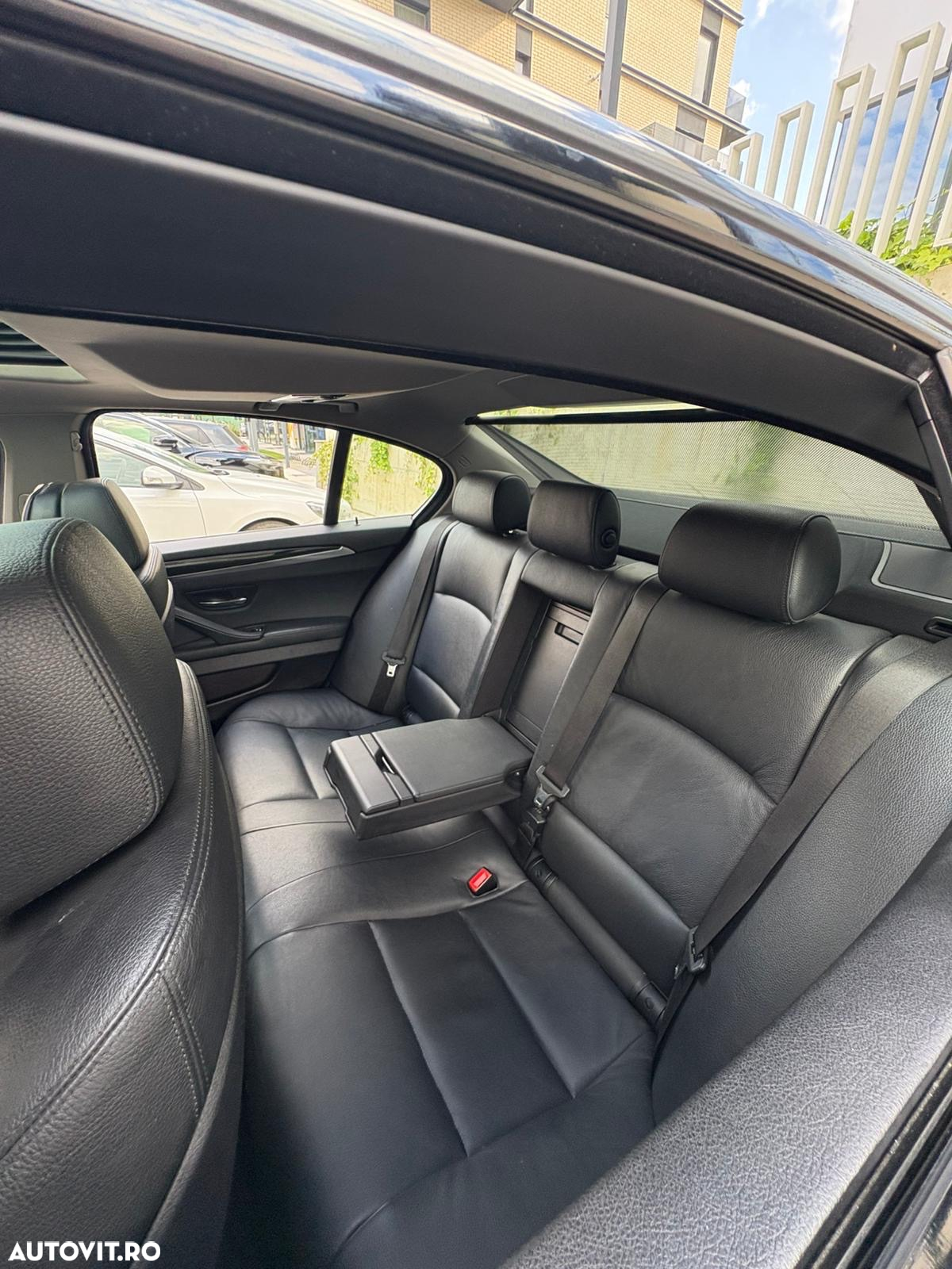 BMW Seria 5 520d Aut. Luxury Line - 6
