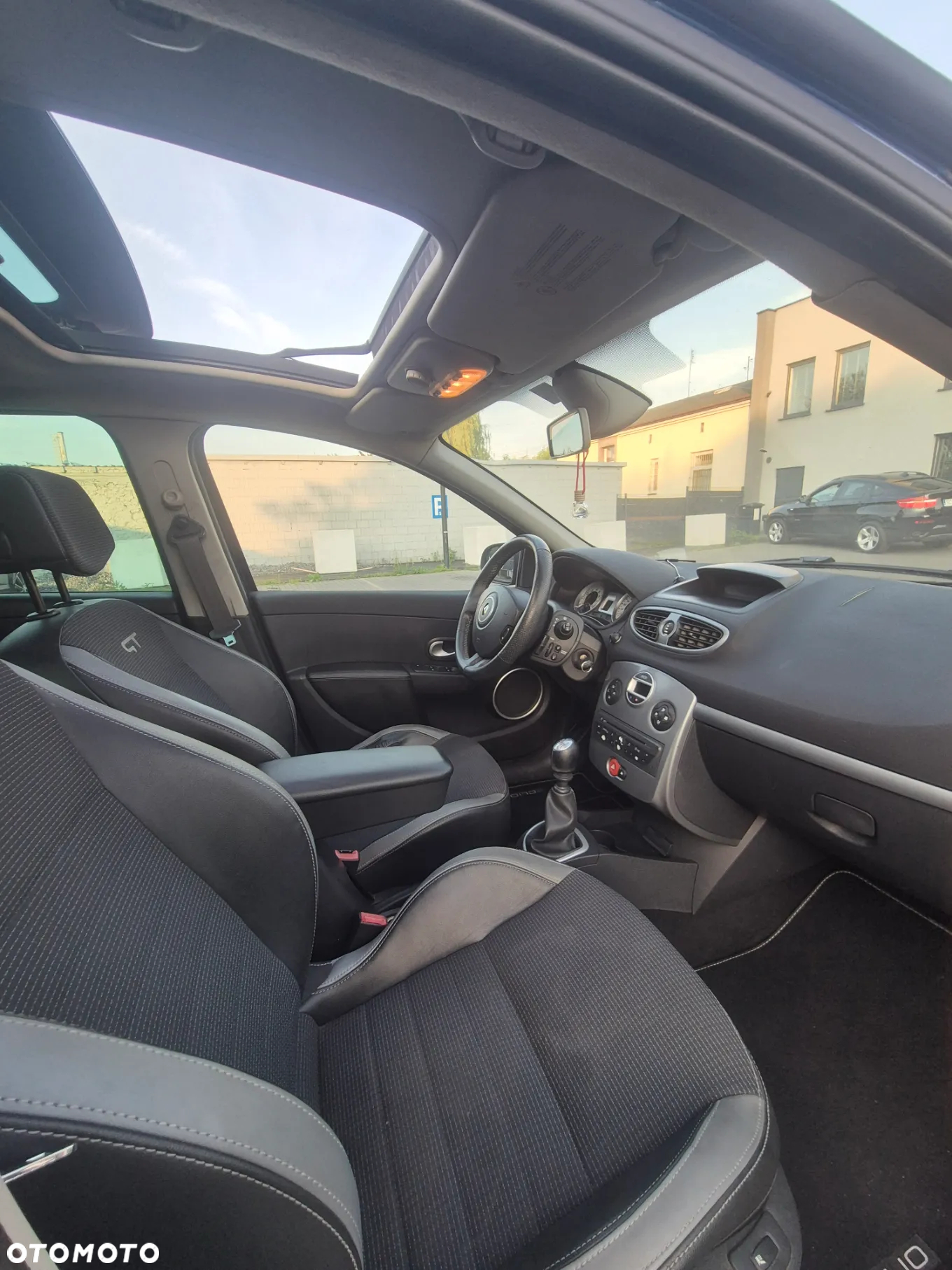 Renault Clio 1.6 16V GT - 13