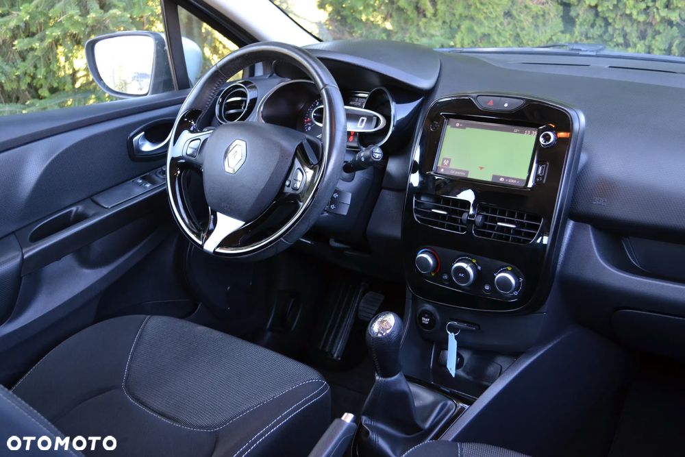 Renault Clio - 18