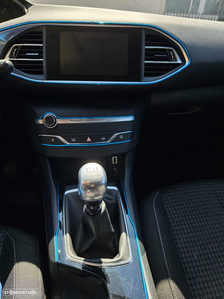 Peugeot 308 SW 1.6 BlueHDi Style - 15