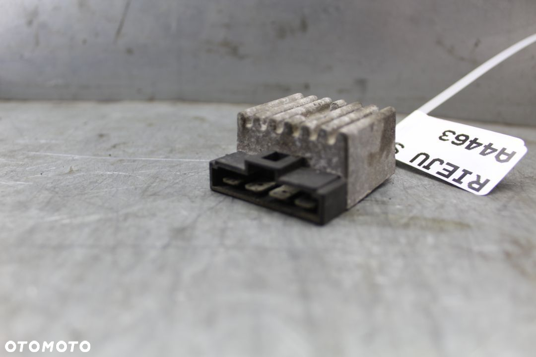 Rieju SMX RMX MRT 50 08r. Regulator napięcia - 2