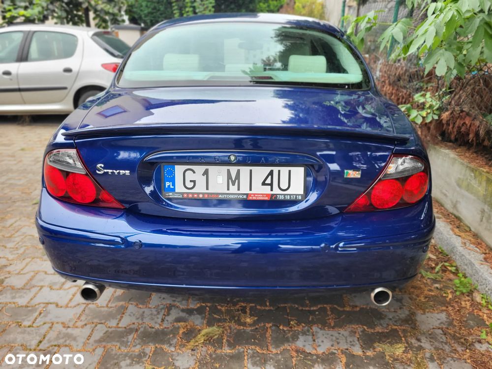 Jaguar S-Type - 2