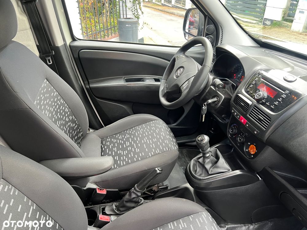 Opel Combo - 21