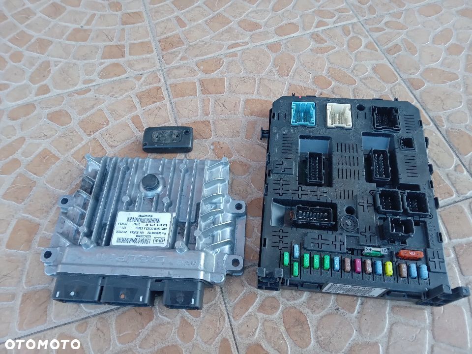 Peugeot 407 komputer zestaw start 9665465580