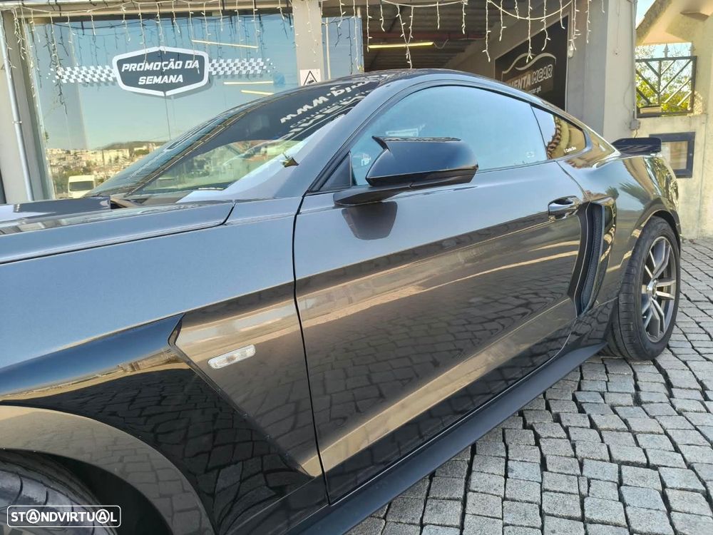 Ford Mustang - 7