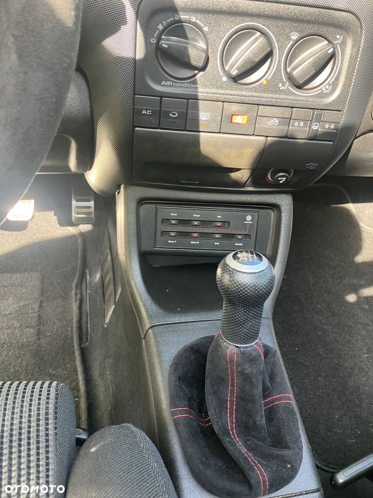 Volkswagen Golf Cabrio - 5