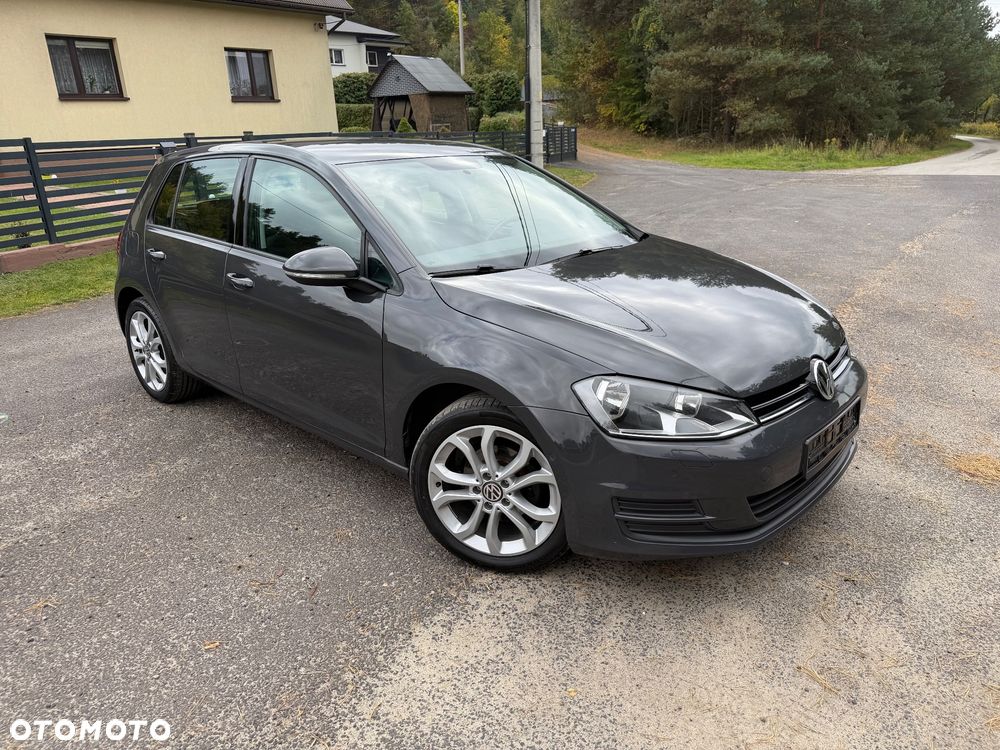 Volkswagen Golf - 2