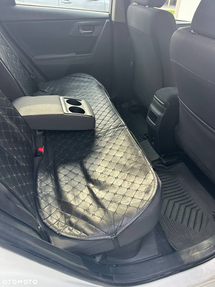 Toyota Auris - 9