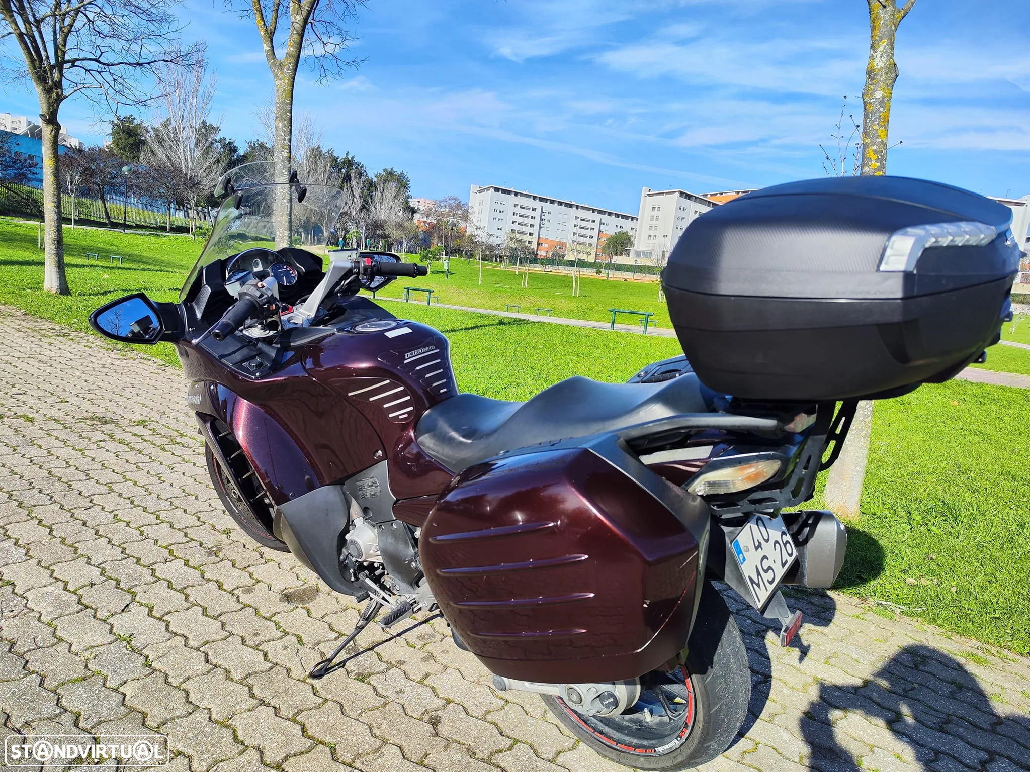 Kawasaki GTR 1400 - 9