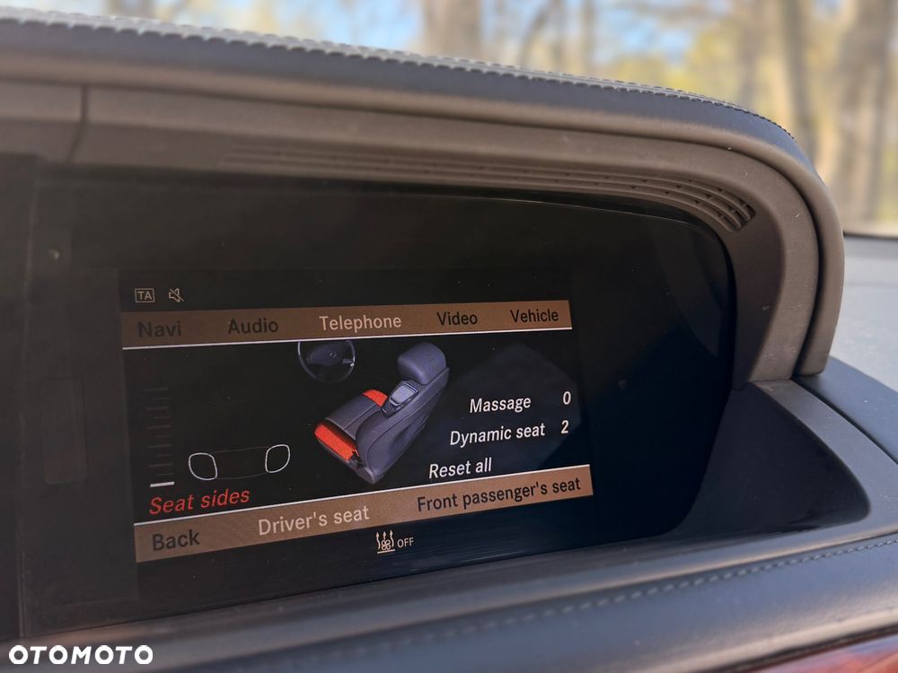 Mercedes-Benz CL 500 4-Matic BlueEff - 16