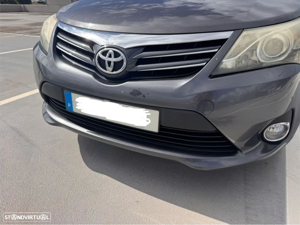 Toyota Avensis SW 2.0 D-4D Exclusive +GPS - 6