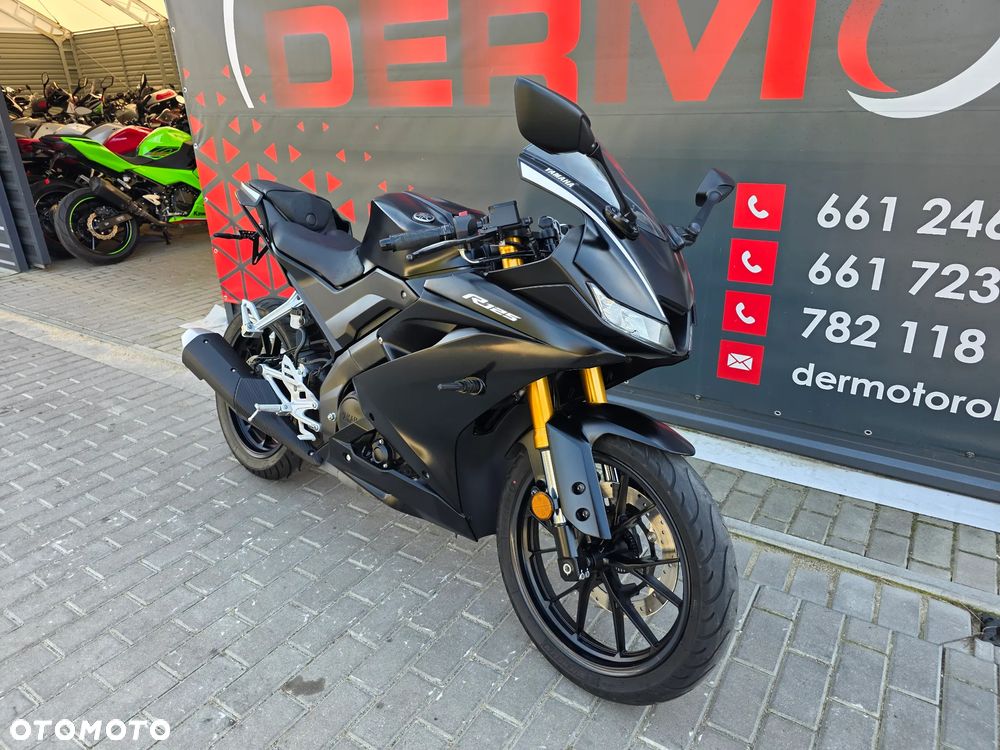 Yamaha YZF - 1